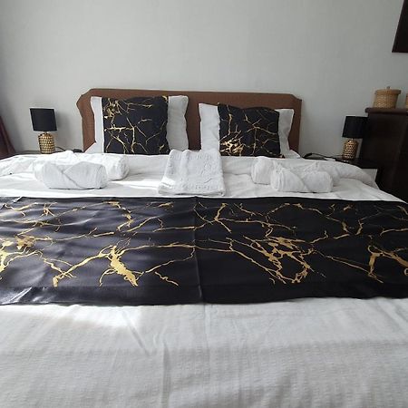 Andrei Apartment Брашов Екстер'єр фото
